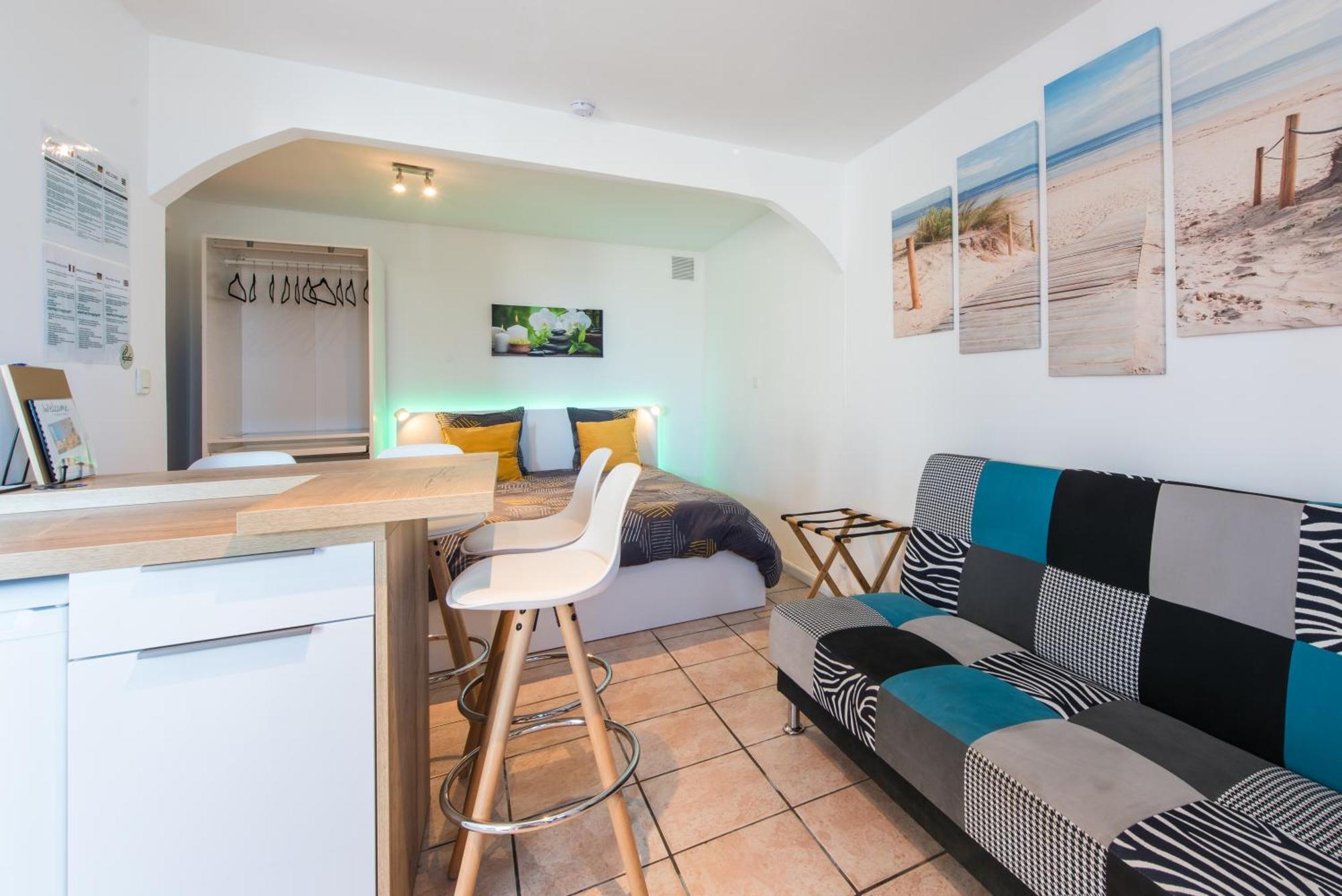 Beautiful Renovated Studio With View- Old Hyères Exterior foto